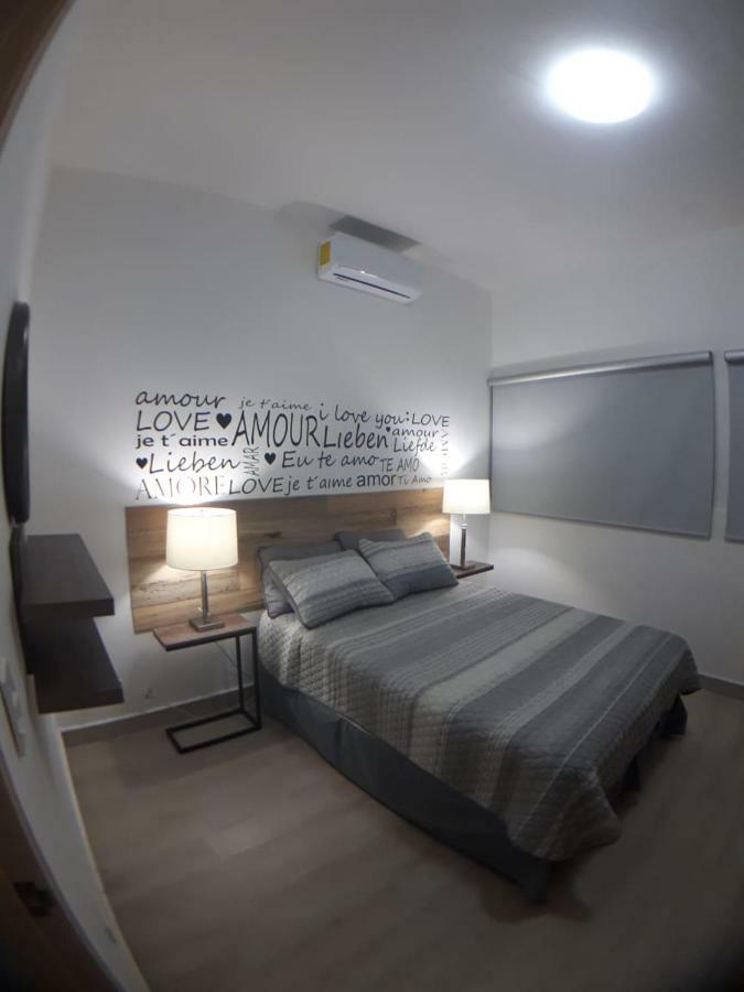 Nuevos Departamentos Centro Historico A 200 Mts Del Malecon * La Paz